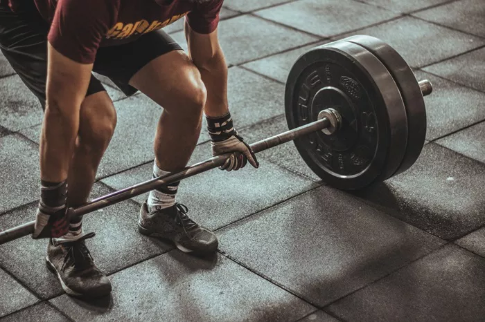 25 Best Weightlifting Benefits for Health and Fitness